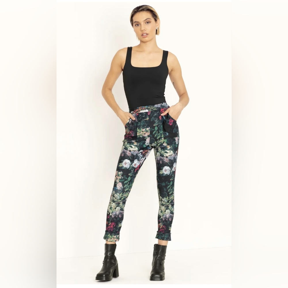 Blackmilk Take My Monet Cuffed Pants Size XS
